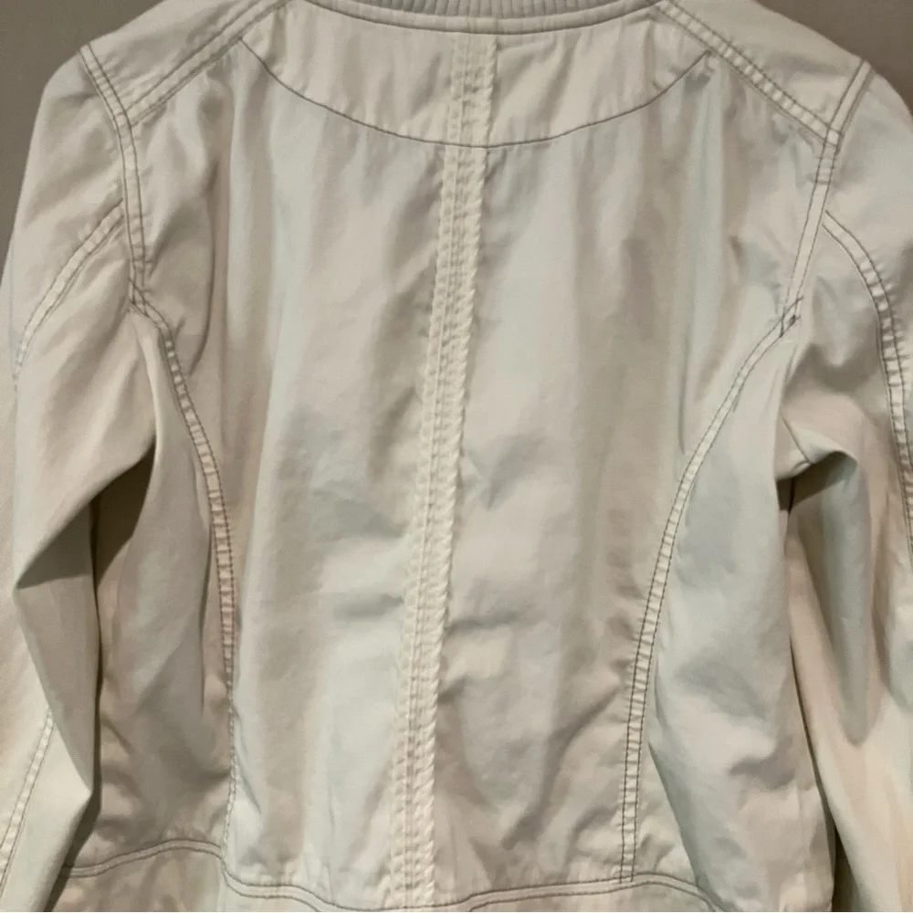 LOFT Ann Taylor Women's Cream Bomber Jacket Size 8 - Picture 14 of 16